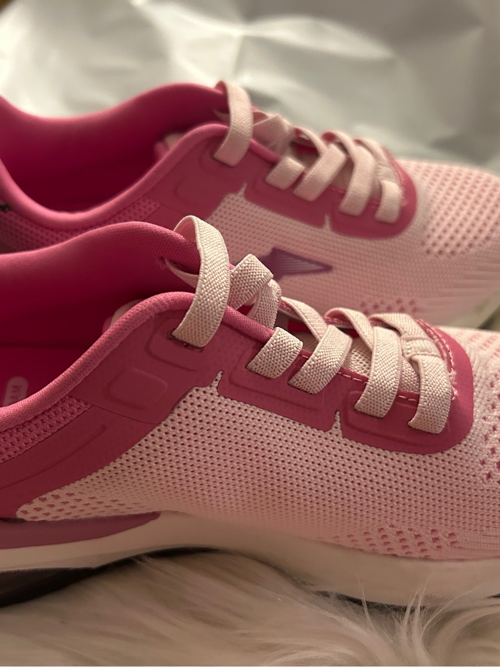 Women's Pink Lightweight Knit Running Sneakers